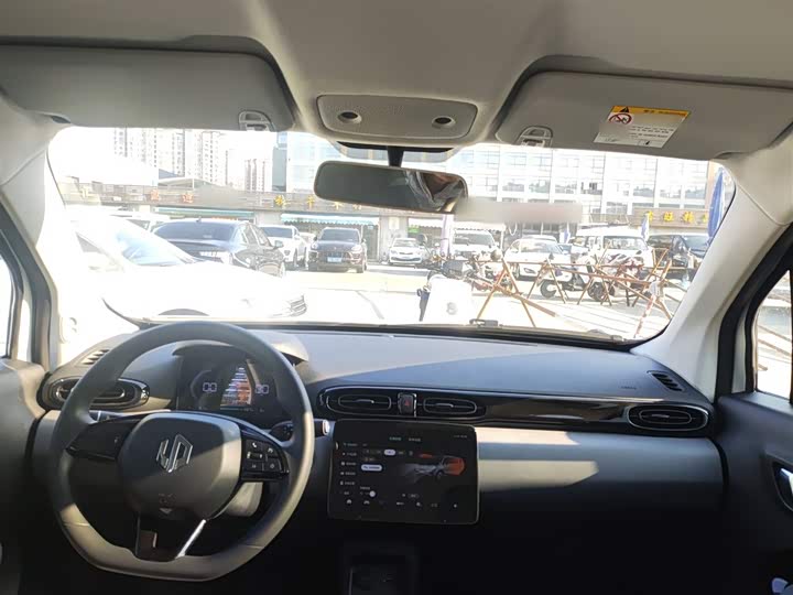 Фото 10 - Leapmotor T03