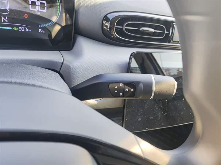 Фото 14 - Leapmotor T03