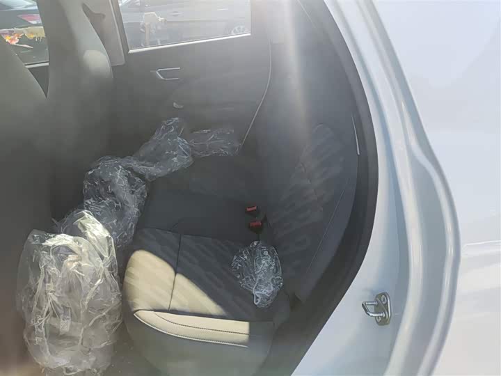 Фото 17 - Leapmotor T03