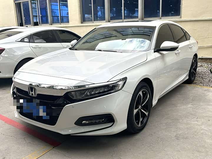 Фото 1 - Honda Accord