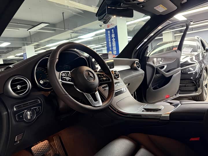 Фото 3 - Mercedes-Benz GLC-Class