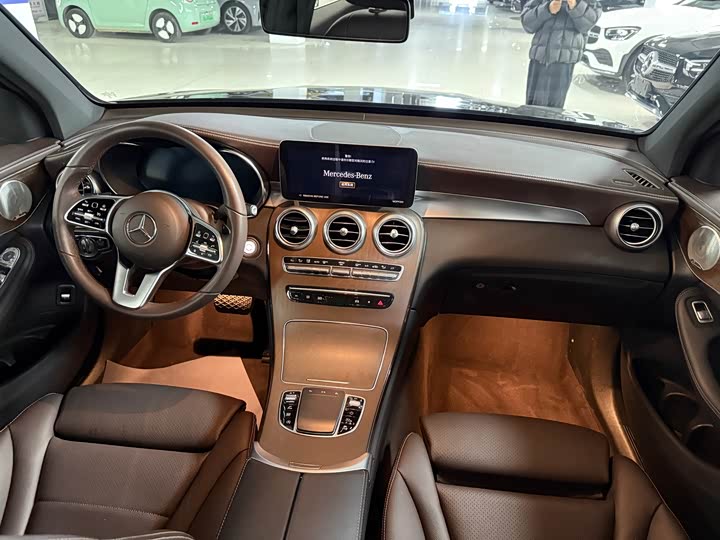 Фото 6 - Mercedes-Benz GLC-Class