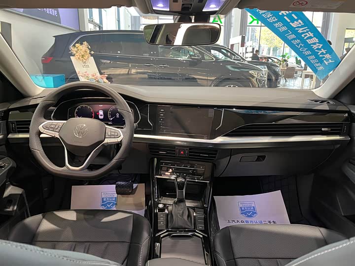 Фото 5 - Volkswagen Passat