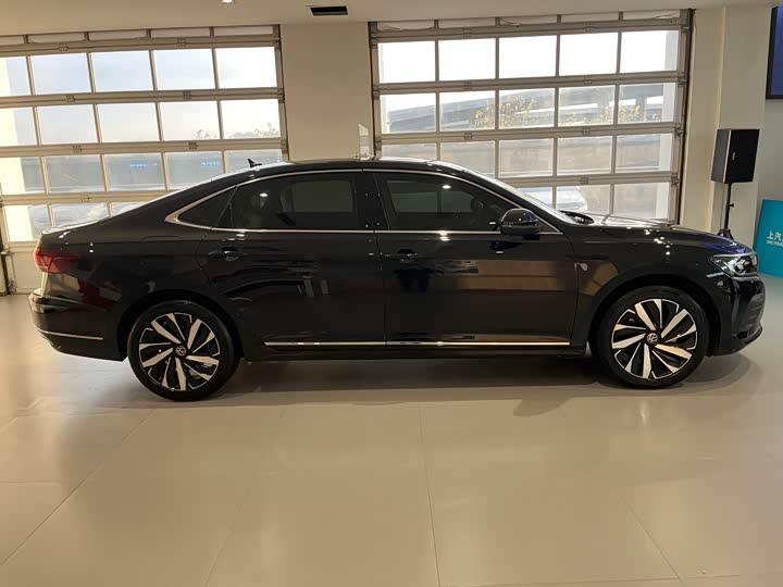 Фото 6 - Volkswagen Passat