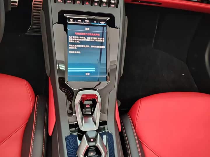 Фото 8 - Lamborghini Huracán