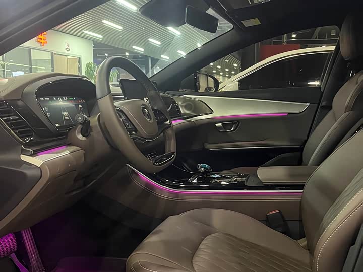 Фото 4 - BYD Han