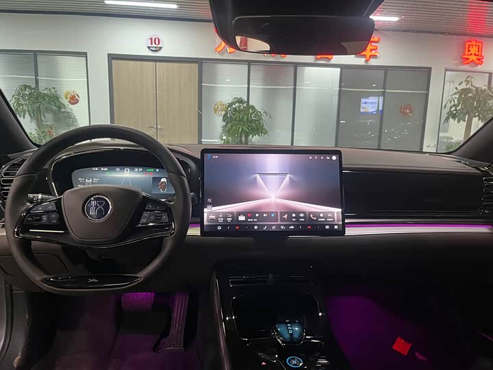 Фото 6 - BYD Han