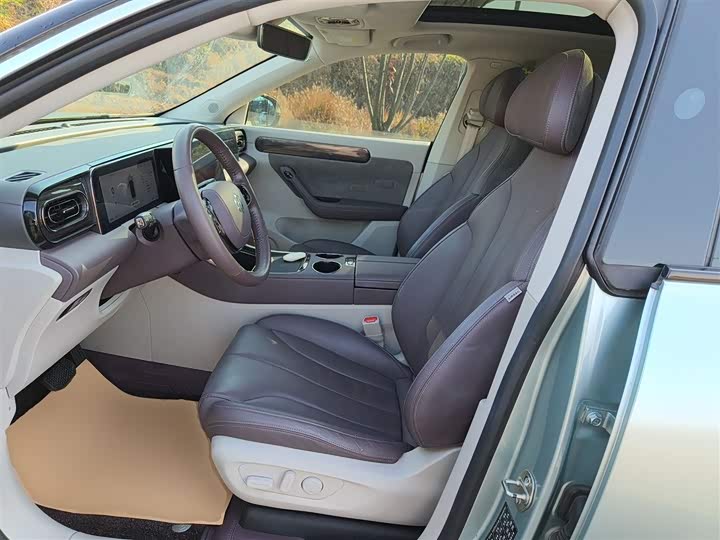 Фото 15 - Leapmotor C11