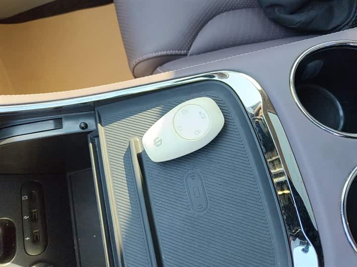 Фото 9 - Leapmotor C11