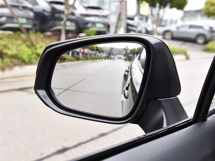 Фото 8 - Toyota Frontlander