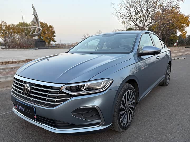 Фото 1 - Volkswagen Lavida