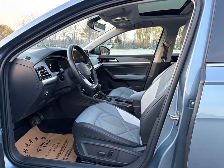 Фото 11 - Volkswagen Lavida