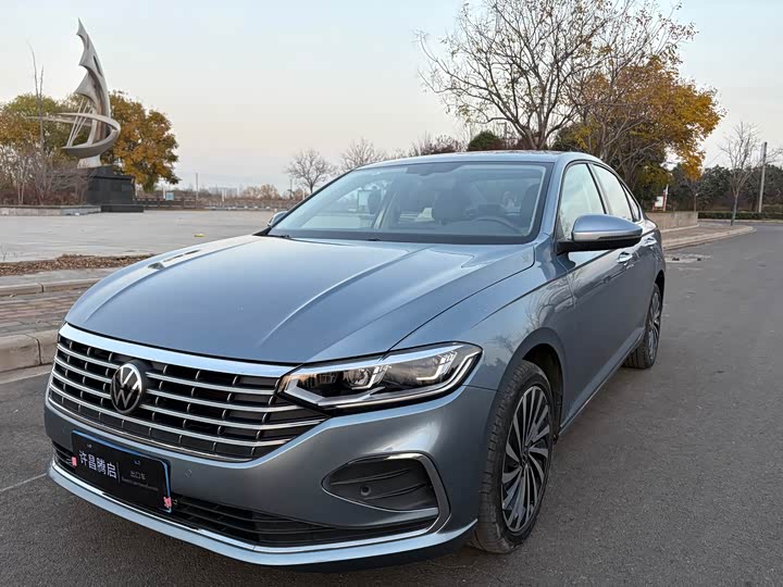 Фото 4 - Volkswagen Lavida