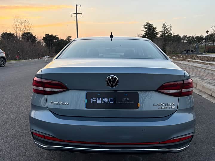 Фото 8 - Volkswagen Lavida