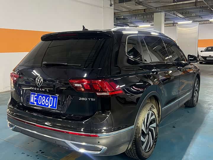 Фото 4 - Volkswagen Tiguan L Pro