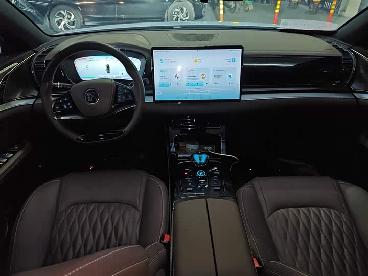 Фото 10 - BYD Han