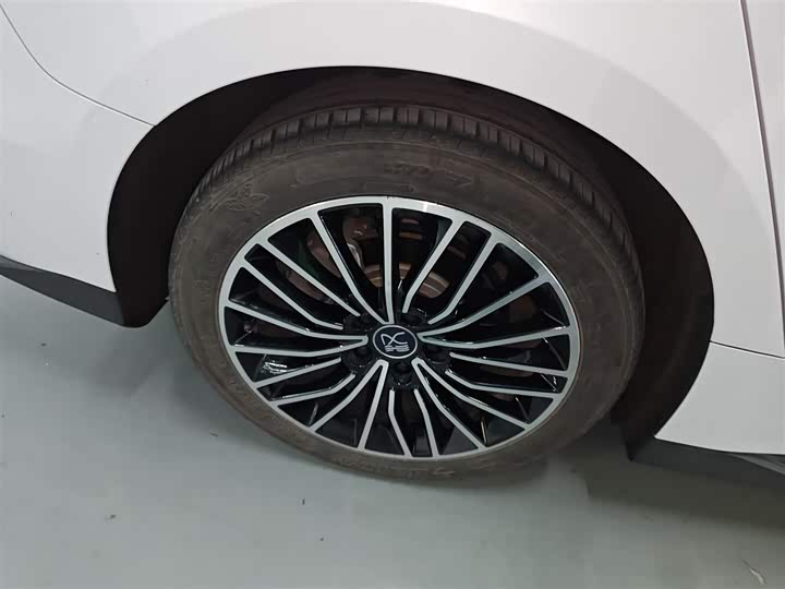 Фото 26 - BYD Han