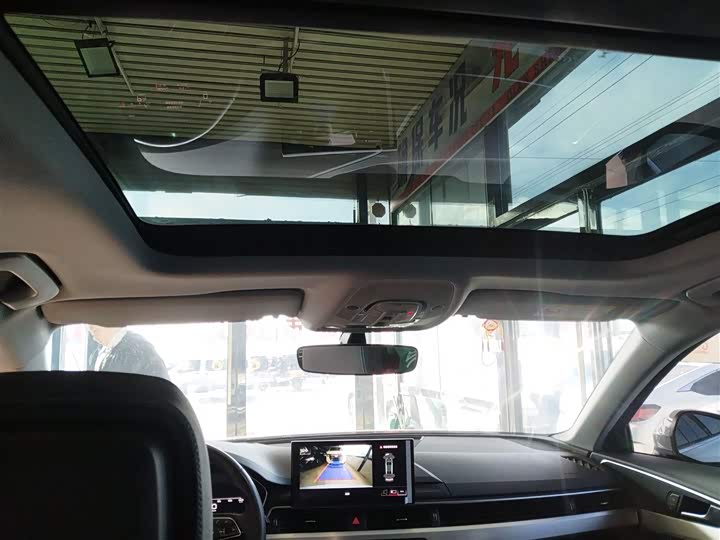 Фото 18 - Audi A4L