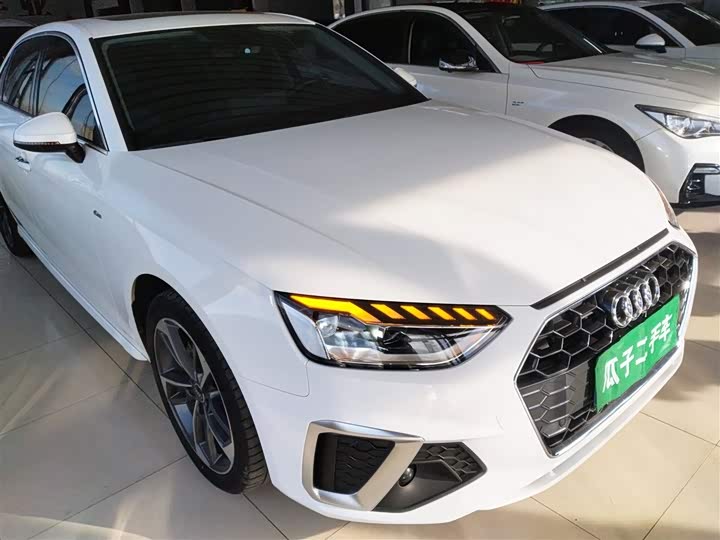 Фото 4 - Audi A4L