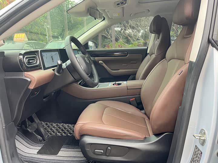 Фото 7 - Leapmotor C11