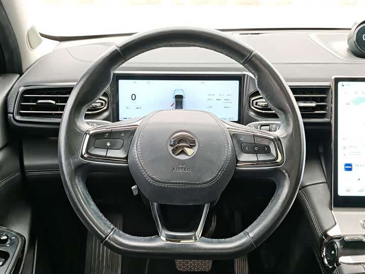 Фото 10 - Nio ES6