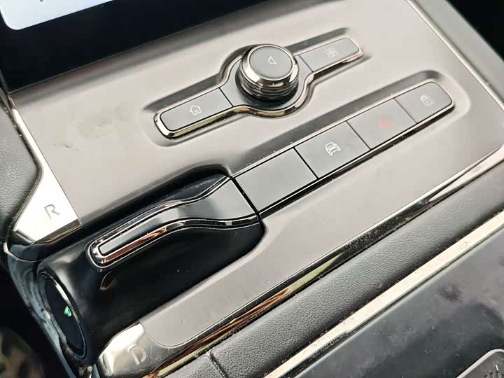 Фото 12 - Nio ES6