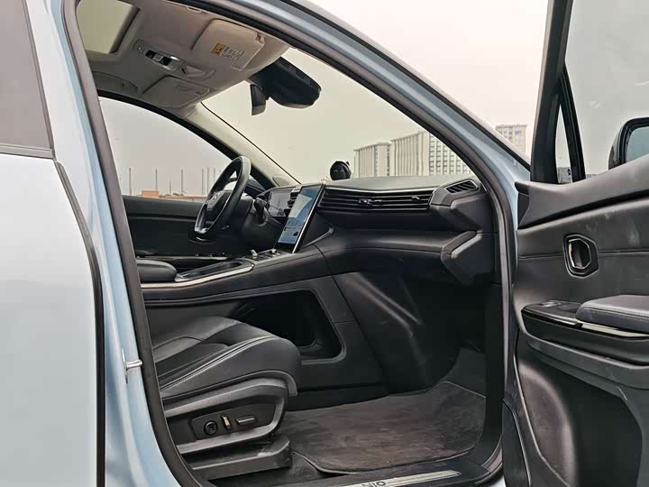 Фото 16 - Nio ES6