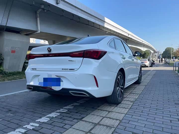 Фото 7 - Changan Eado Plus