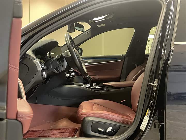 Фото 16 - BMW 5 Series Hybrid