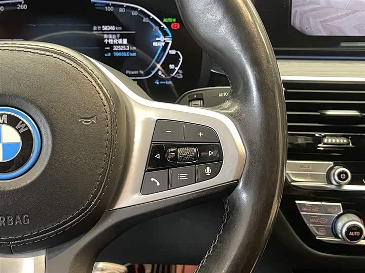 Фото 23 - BMW 5 Series Hybrid