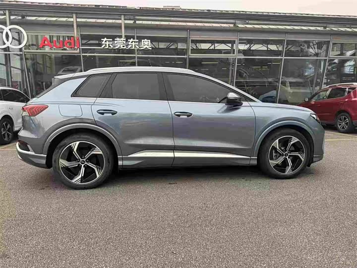 Фото 3 - Audi Q4 e-tron