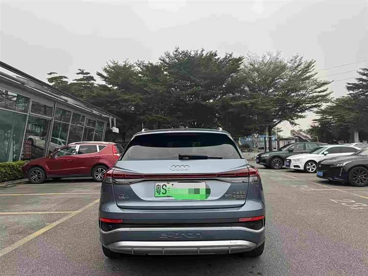 Фото 5 - Audi Q4 e-tron