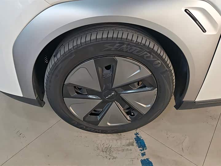 Фото 6 - GAC Aion Y