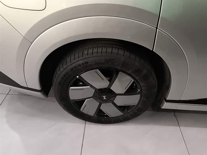 Фото 26 - XPeng X9