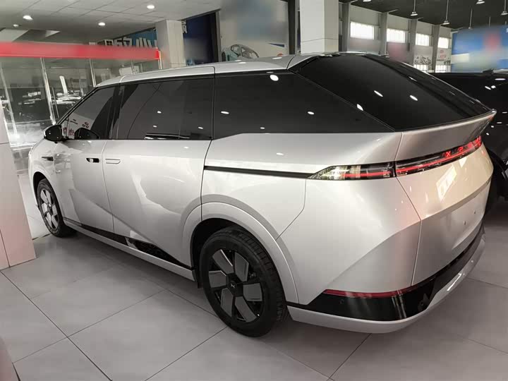 Фото 5 - XPeng X9