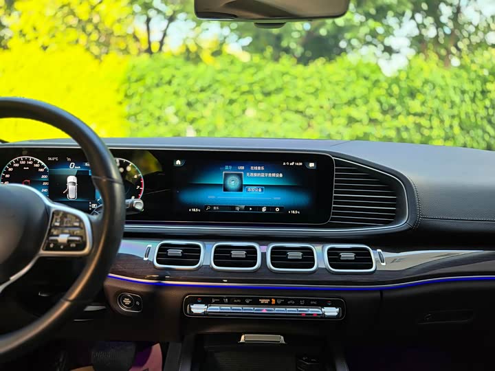 Фото 10 - Mercedes-Benz GLE-Class