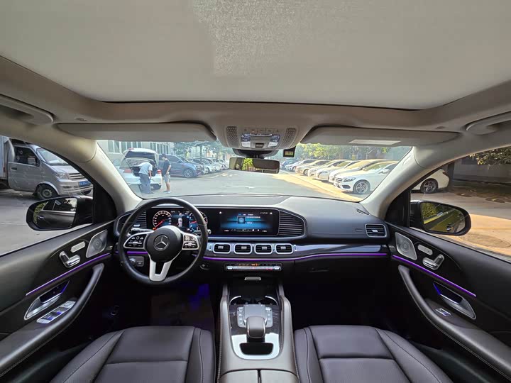 Фото 13 - Mercedes-Benz GLE-Class