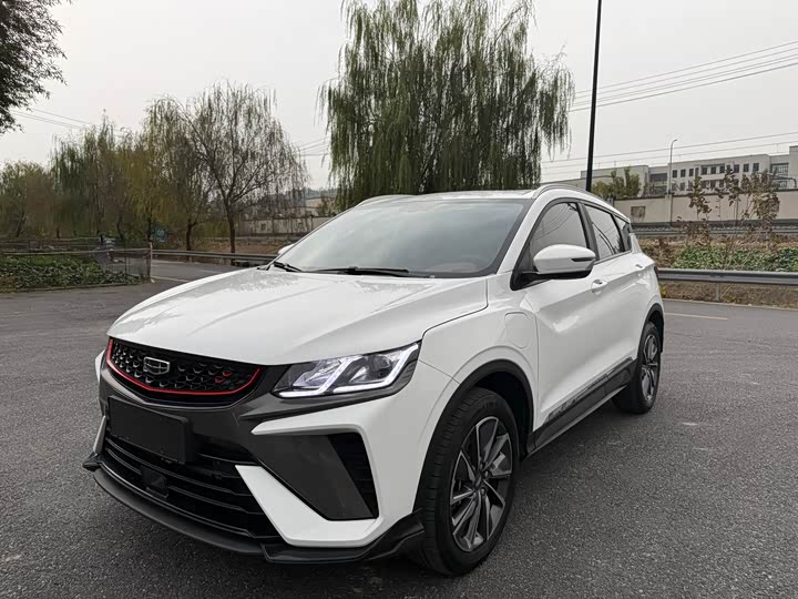 Фото 1 - Geely Coolray Hybrid