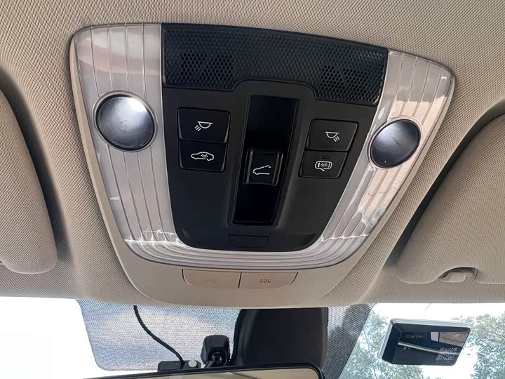 Фото 15 - Kia K5