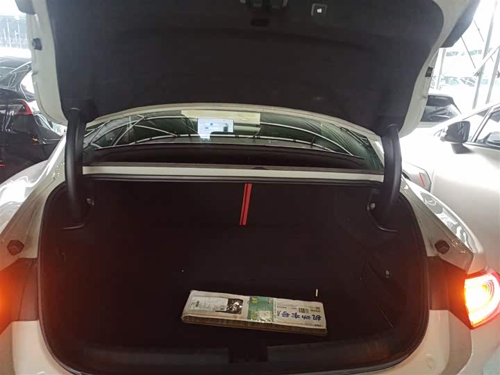 Фото 19 - Xiaomi SU7