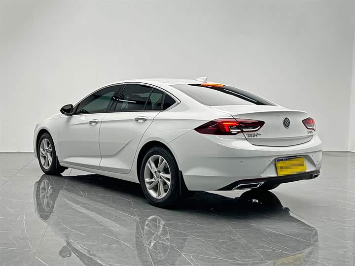 Фото 4 - Buick Regal