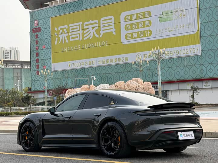 Фото 7 - Porsche Taycan