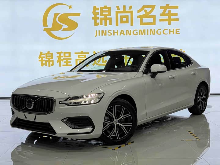 Фото 1 - Volvo S60