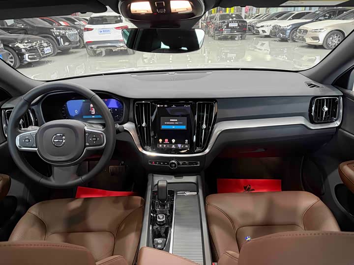 Фото 5 - Volvo S60