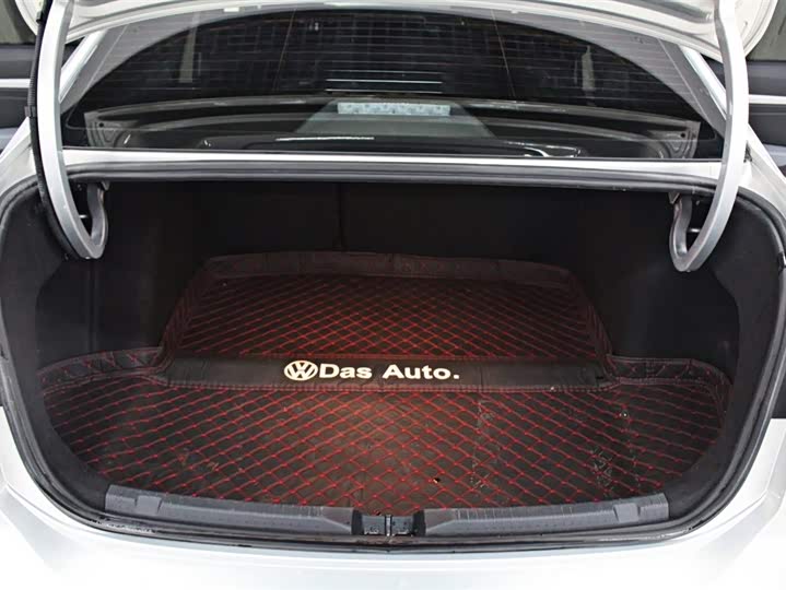 Фото 13 - Volkswagen Lavida