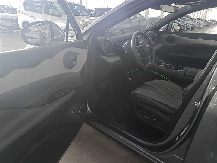 Фото 16 - BYD Frigate 07