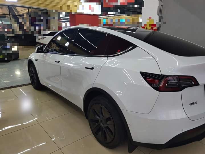 Фото 5 - Tesla Model Y