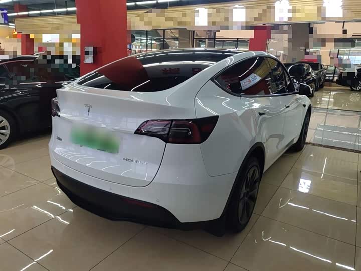 Фото 7 - Tesla Model Y