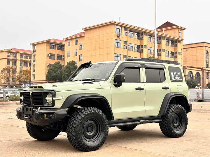 Фото 1 - Tank 300