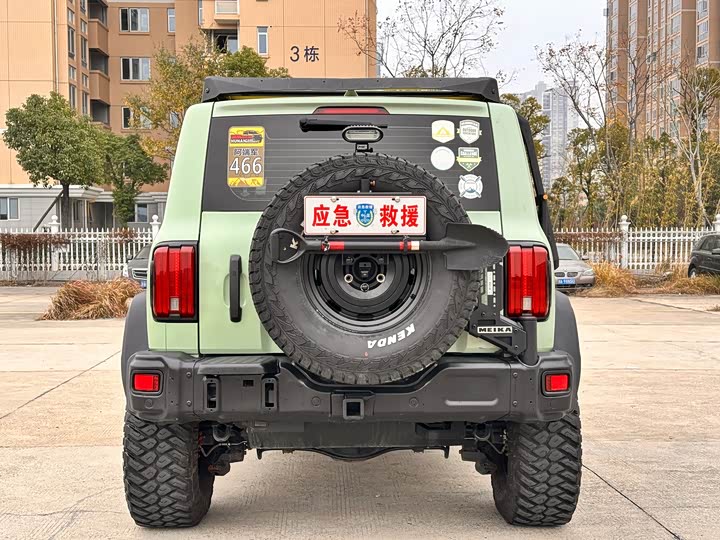 Фото 10 - Tank 300